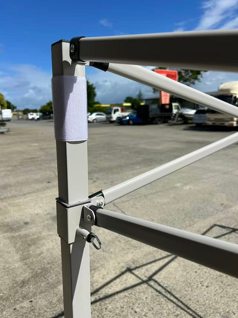 NEW GAZEBO Heavy Duty Frame 3M x 3M With Roof